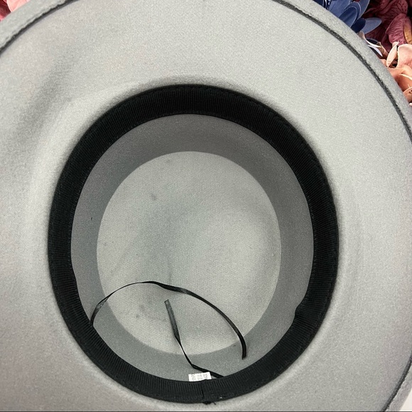 Wide Brim Stone Gray Felt Fedora with Gold Chain - Picture 7 of 9